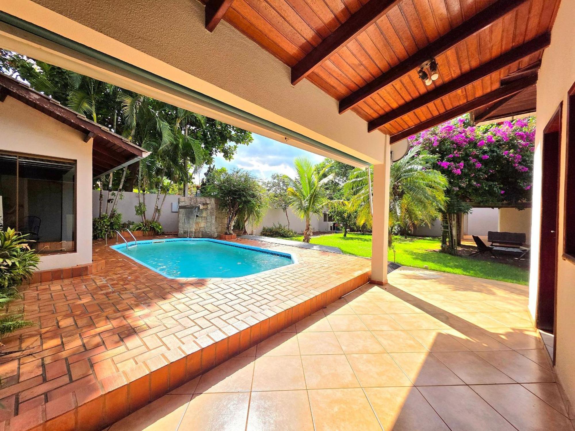 7 Quartos - Otima Area De Lazer Prox Centro E Cataratas Holiday home