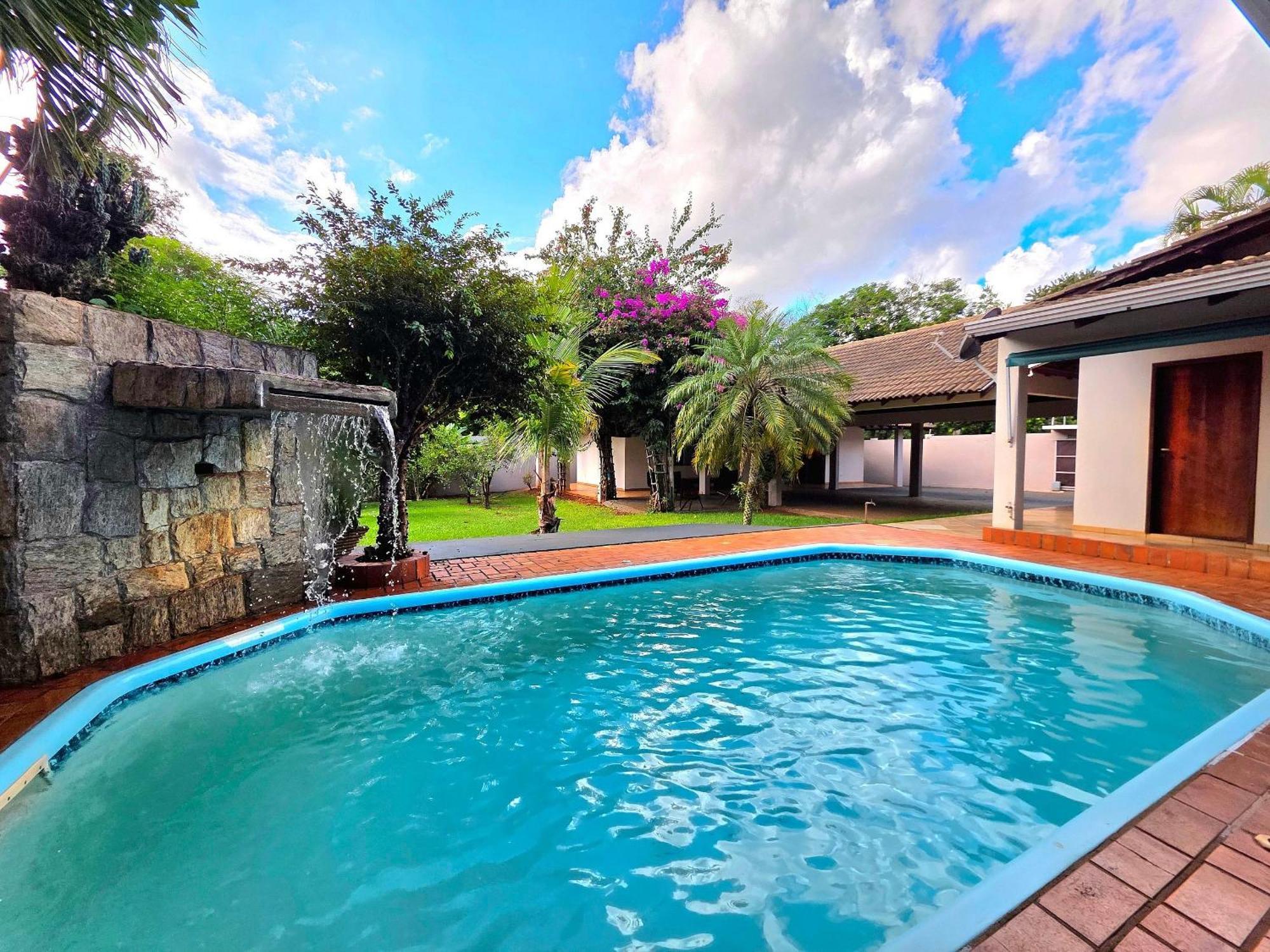 7 Quartos - Otima Area De Lazer Prox Centro E Cataratas Casa de férias *
